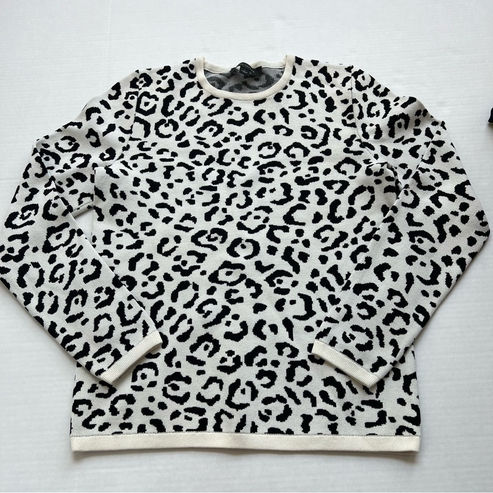 NWOT Ann Taylor leopard print sweater white black size small